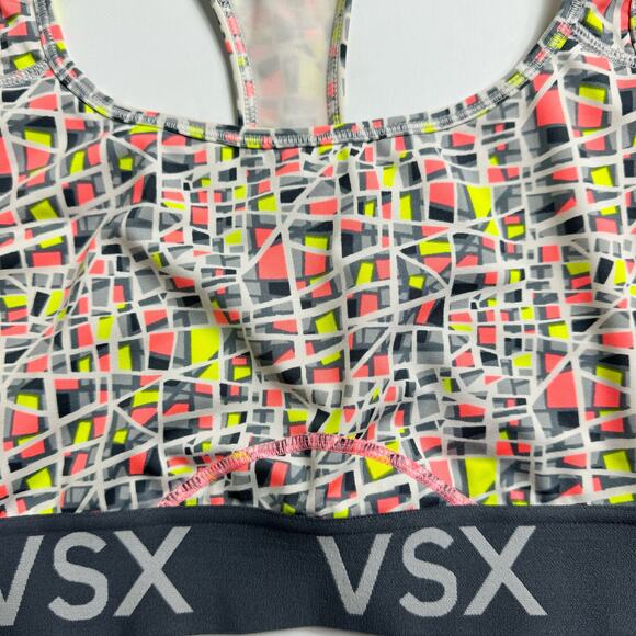 Victoria’s Secret Sport VSX The Player Sports Bra Size Medium Geometric Print - Picture 2 of 10